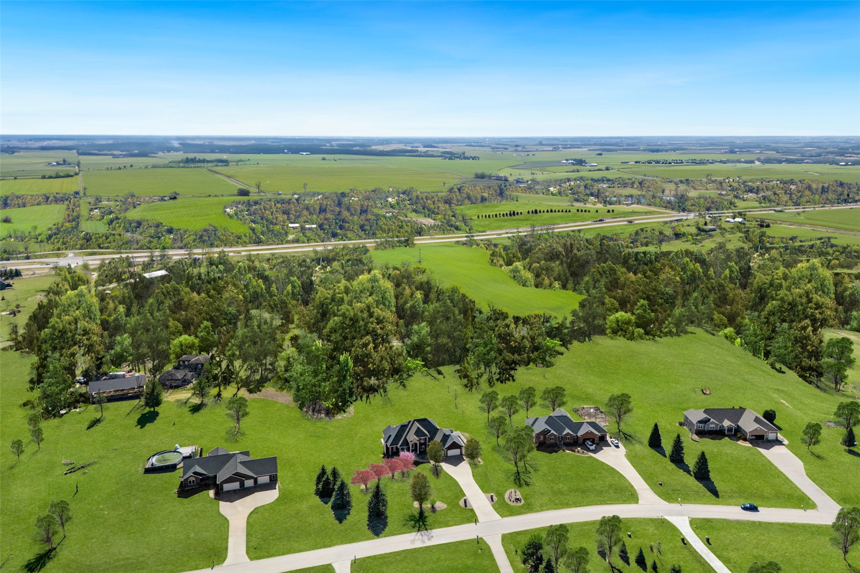 4601 Plumberry Road Ely IA 52227