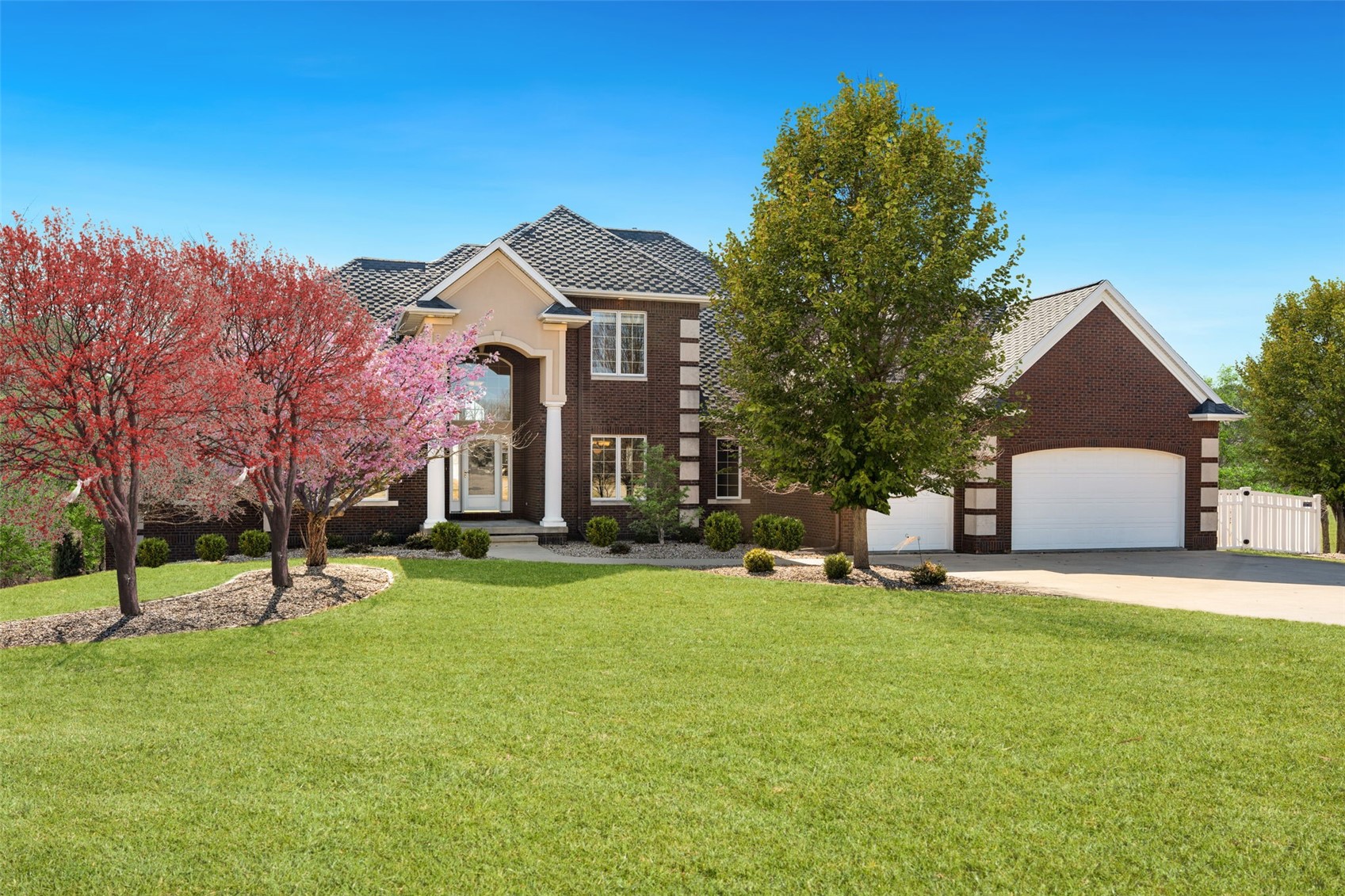 4601 Plumberry Road Ely IA 52227