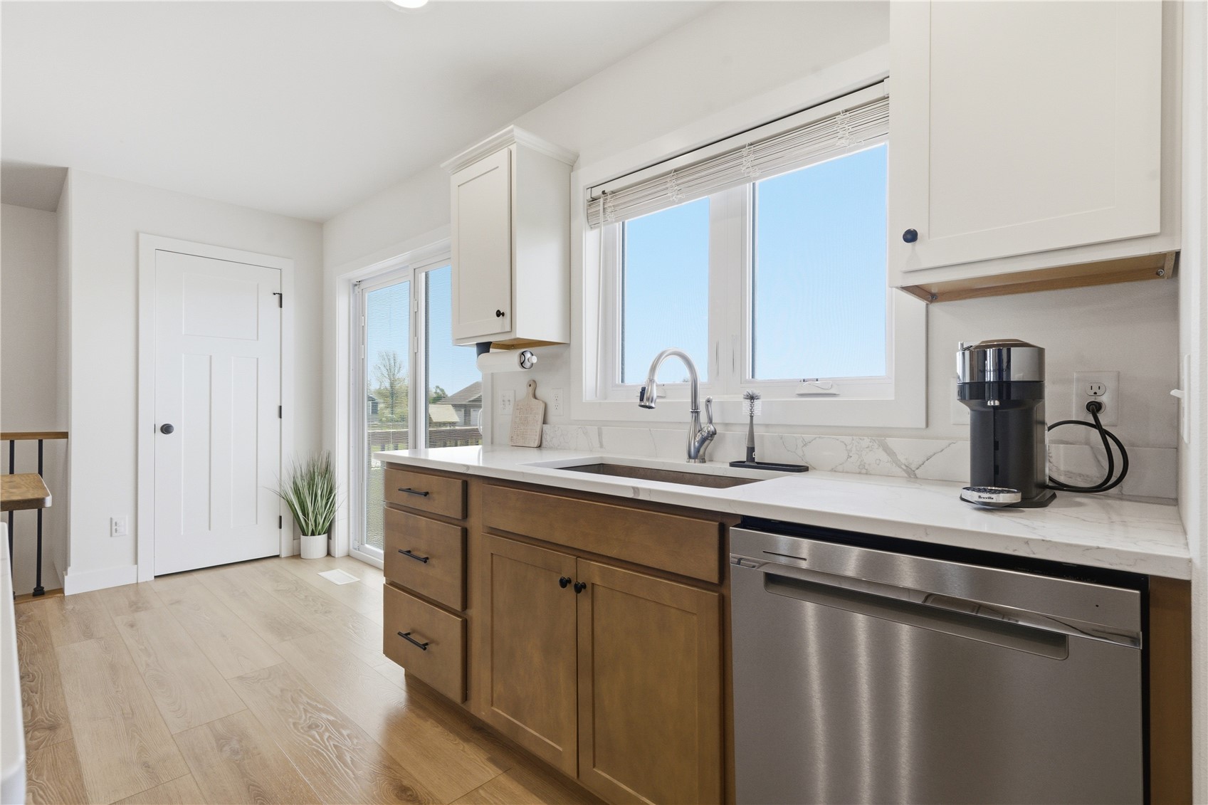 404 Donald Drive Alburnett IA 52202