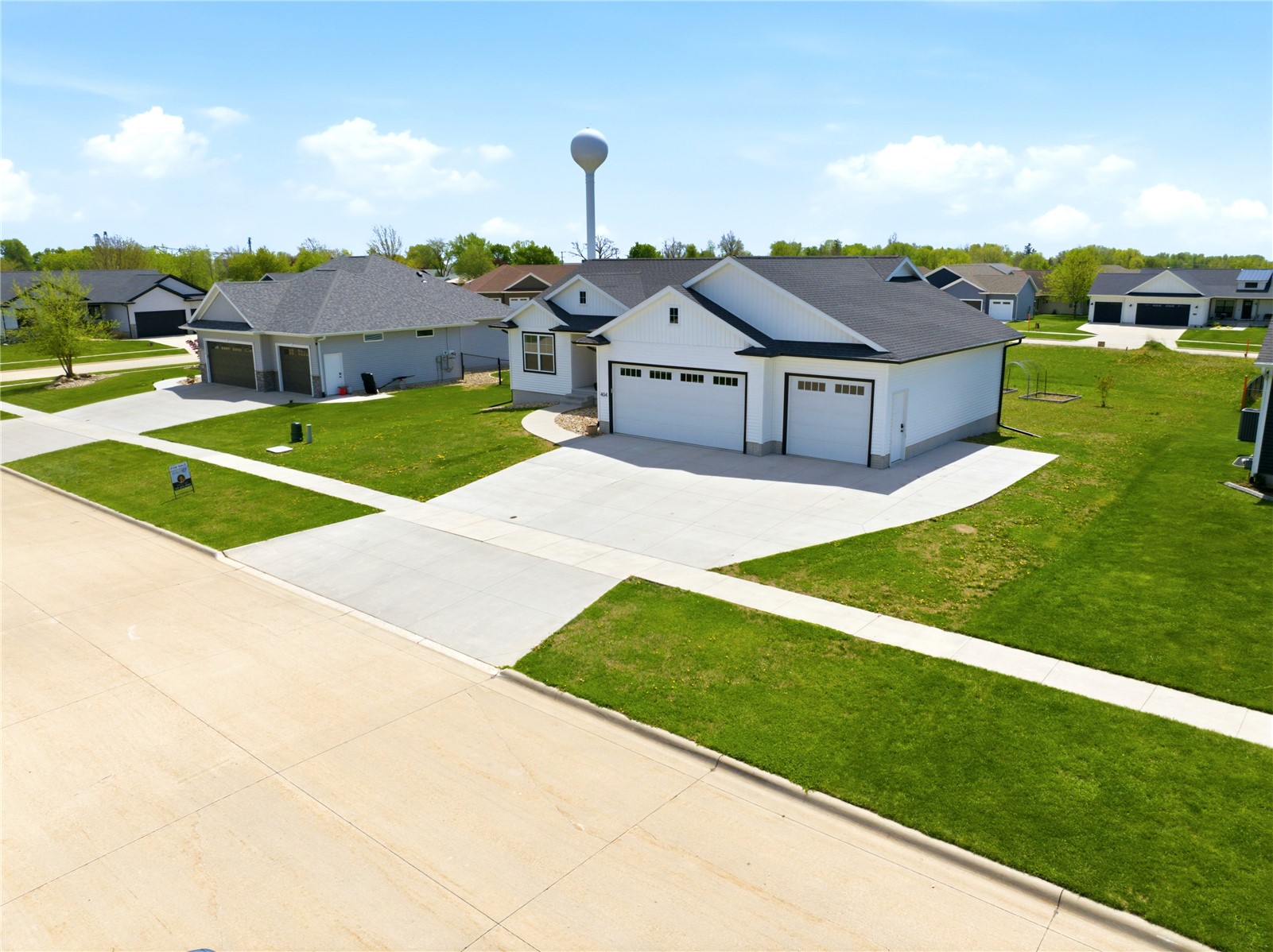 404 Donald Drive Alburnett IA 52202
