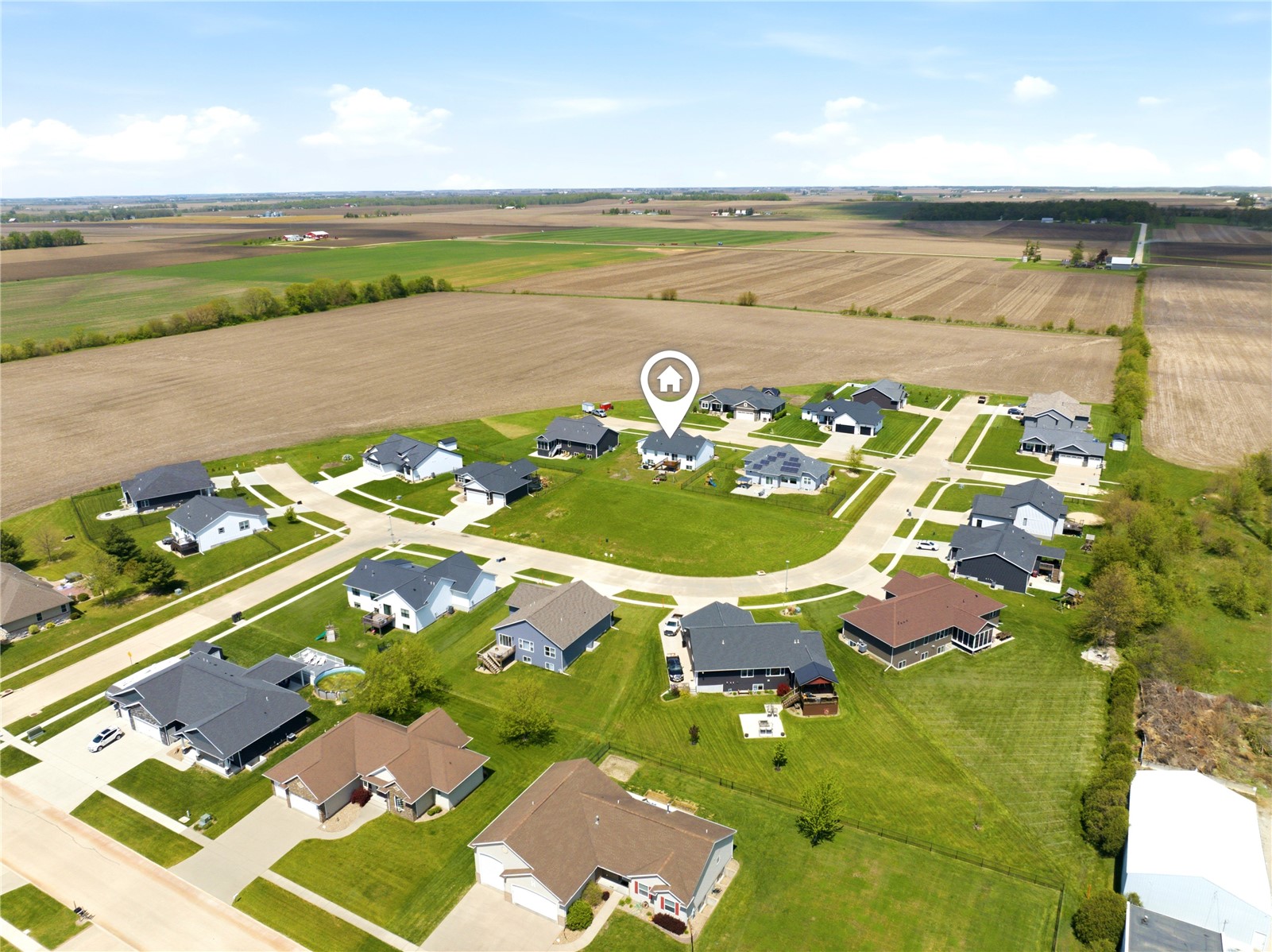 404 Donald Drive Alburnett IA 52202