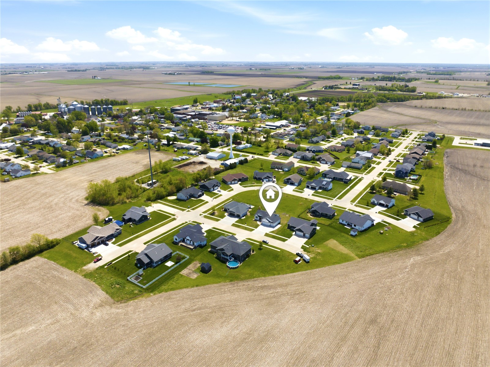 404 Donald Drive Alburnett IA 52202