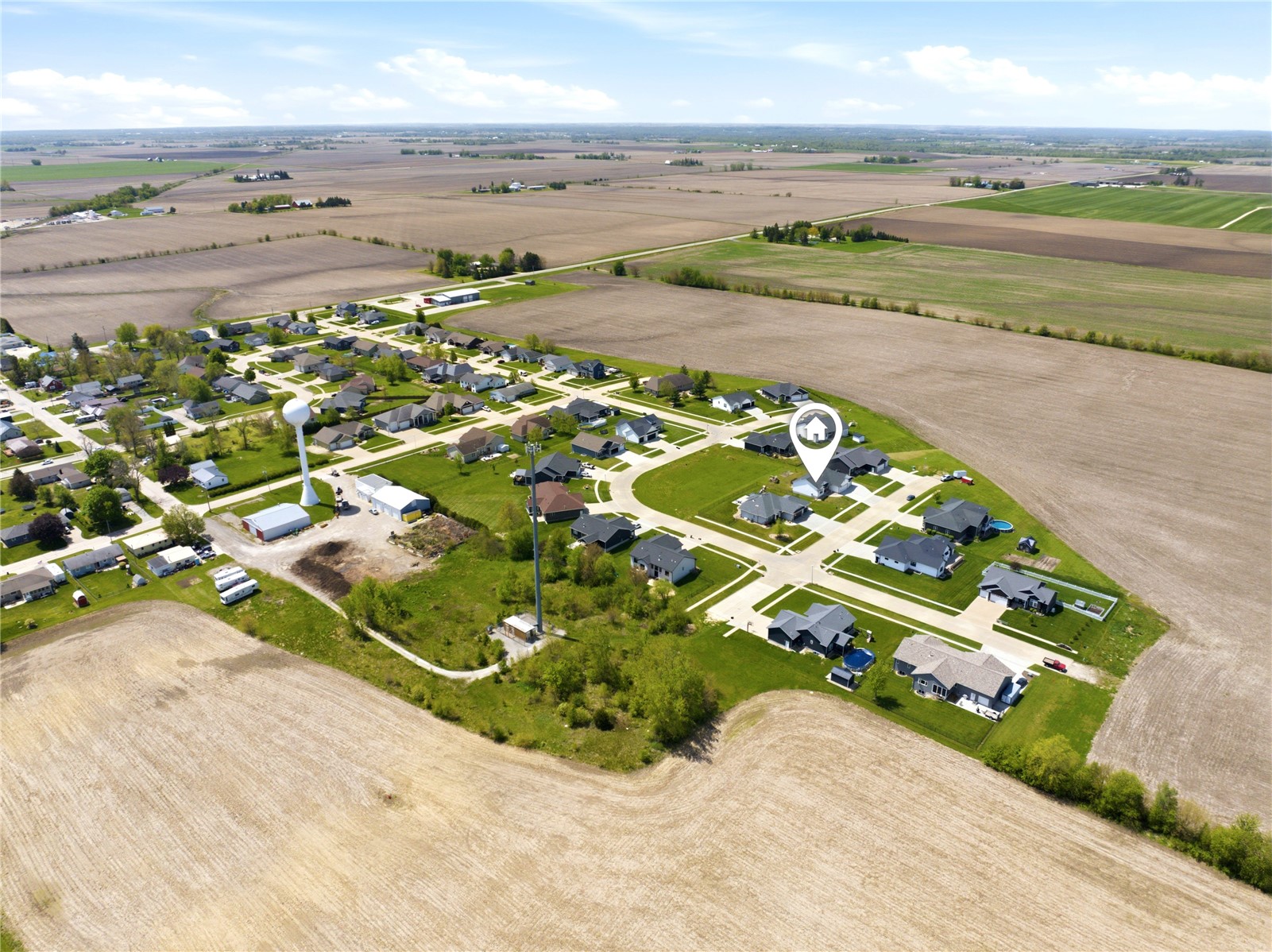404 Donald Drive Alburnett IA 52202