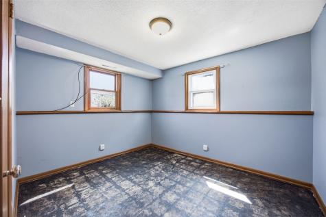 2101 Lauren Drive SW Cedar Rapids IA 52404