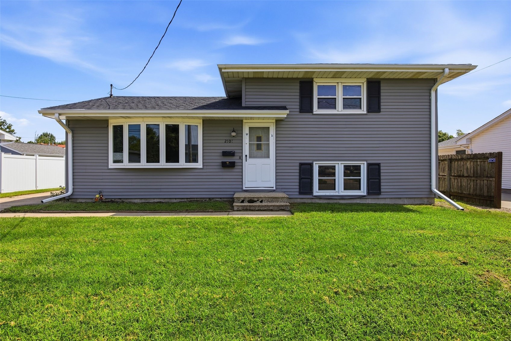 2101 Lauren Drive SW Cedar Rapids IA 52404