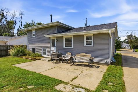 2101 Lauren Drive SW Cedar Rapids IA 52404