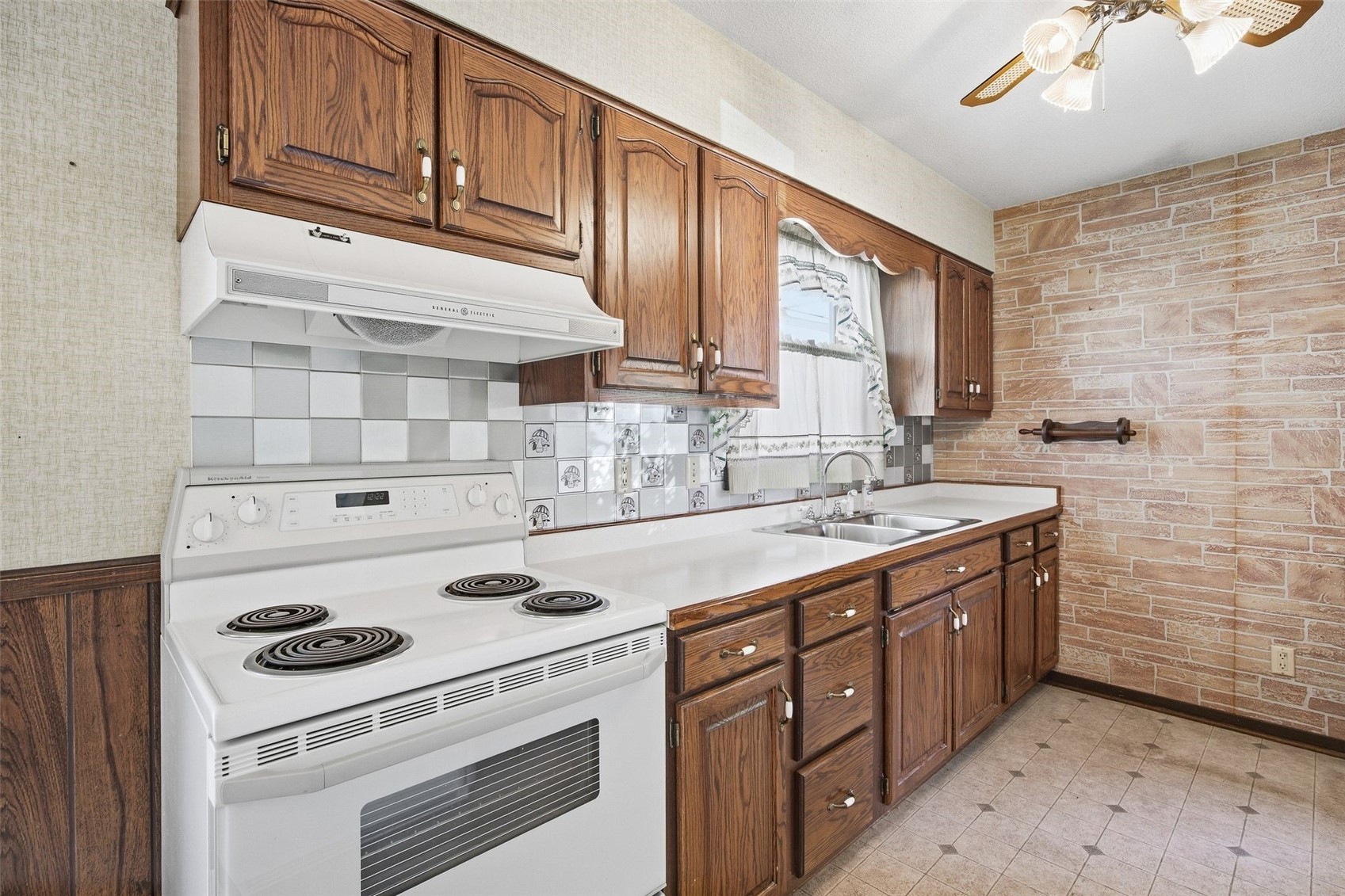2105 Highview Drive Marion IA 52302