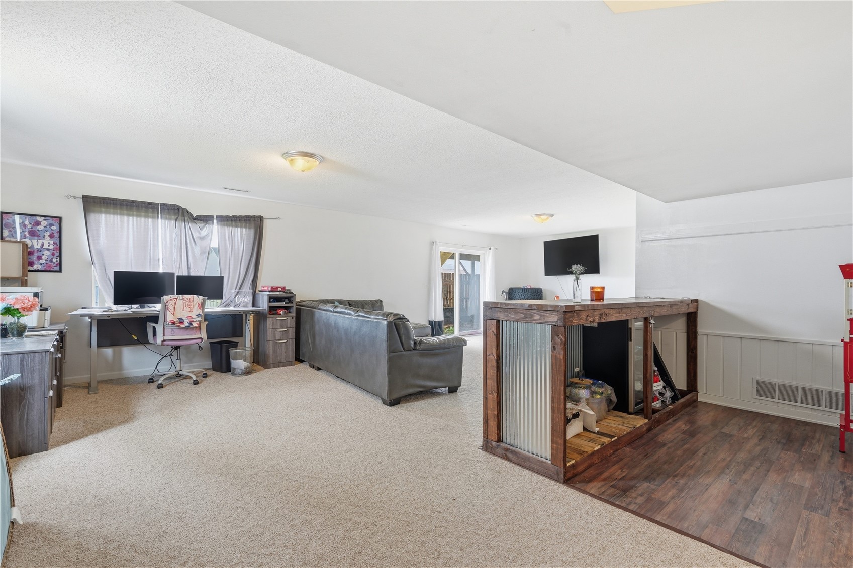 2413 Radcliffe Drive SW Cedar Rapids IA 52404