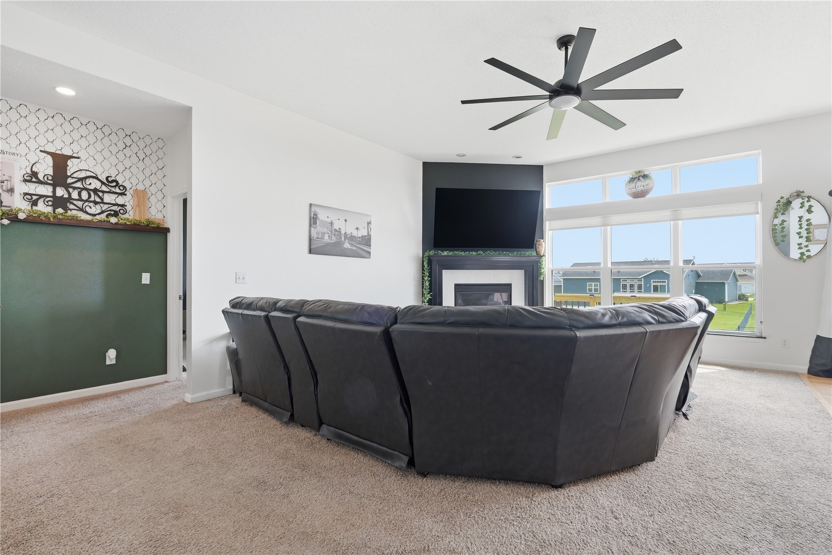2413 Radcliffe Drive SW Cedar Rapids IA 52404