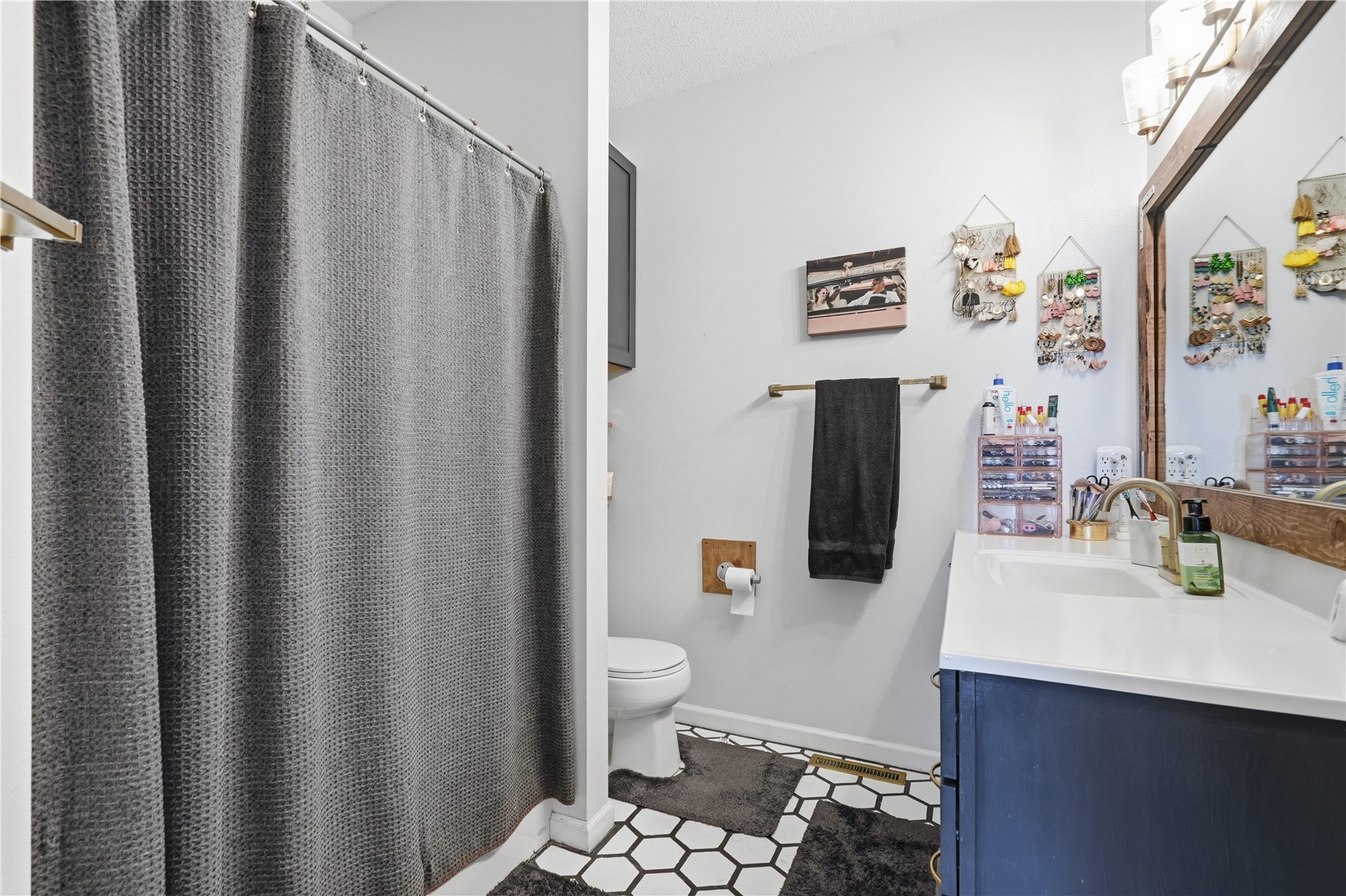 2413 Radcliffe Drive SW Cedar Rapids IA 52404
