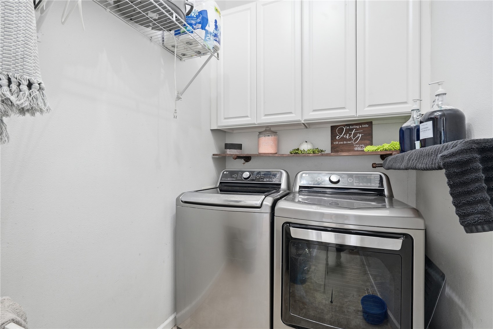 2413 Radcliffe Drive SW Cedar Rapids IA 52404
