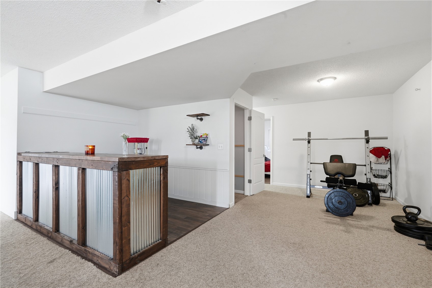 2413 Radcliffe Drive SW Cedar Rapids IA 52404