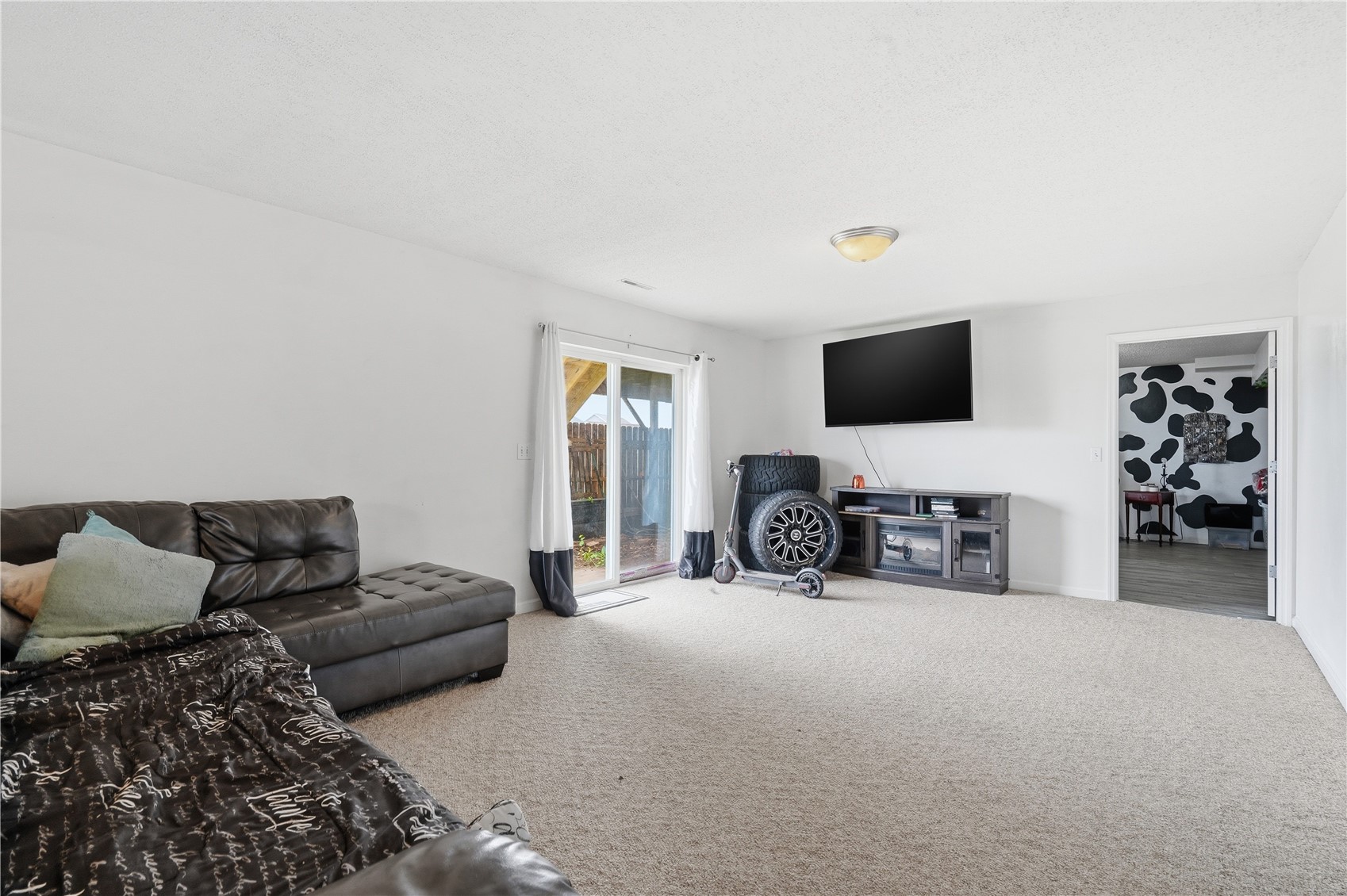 2413 Radcliffe Drive SW Cedar Rapids IA 52404