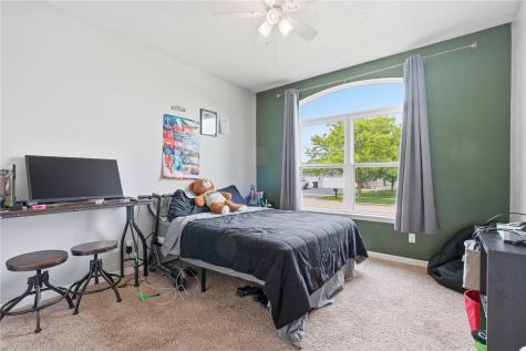 2413 Radcliffe Drive SW Cedar Rapids IA 52404