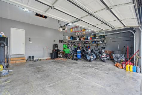 2413 Radcliffe Drive SW Cedar Rapids IA 52404