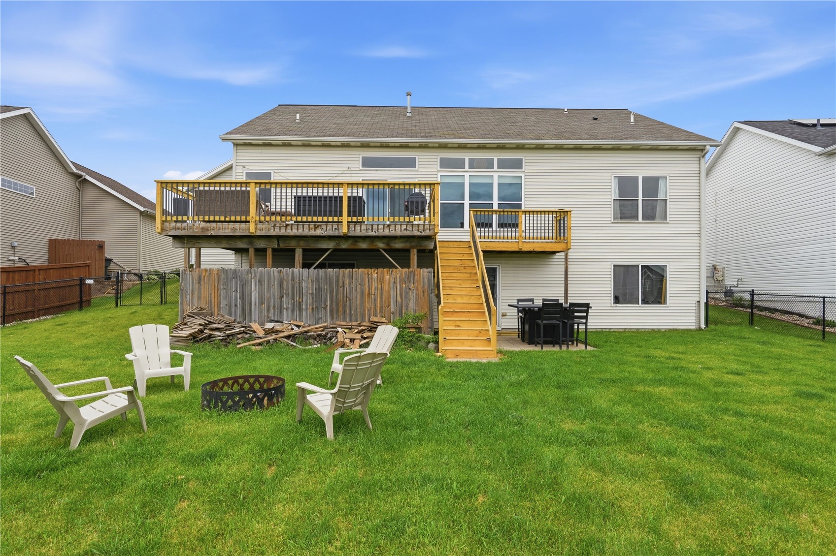 2413 Radcliffe Drive SW Cedar Rapids IA 52404