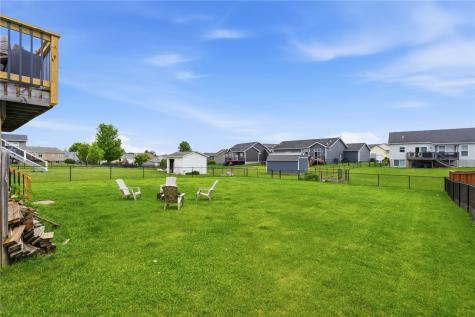 2413 Radcliffe Drive SW Cedar Rapids IA 52404