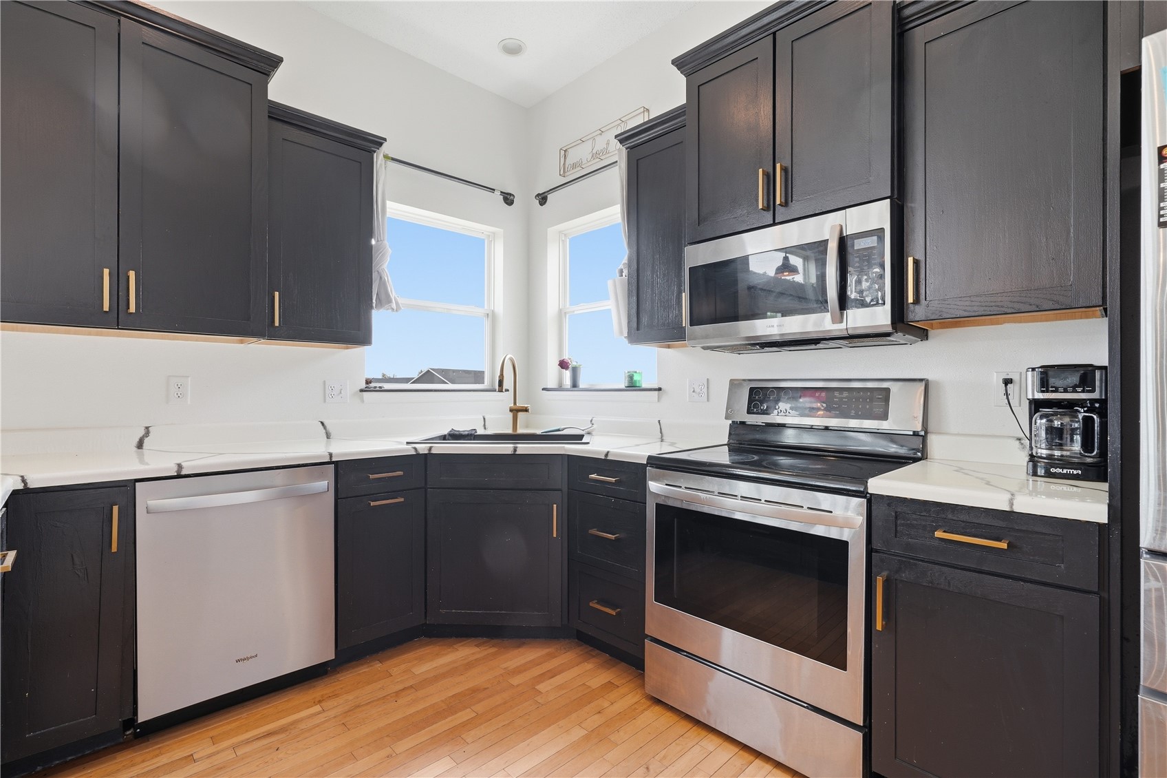 2413 Radcliffe Drive SW Cedar Rapids IA 52404