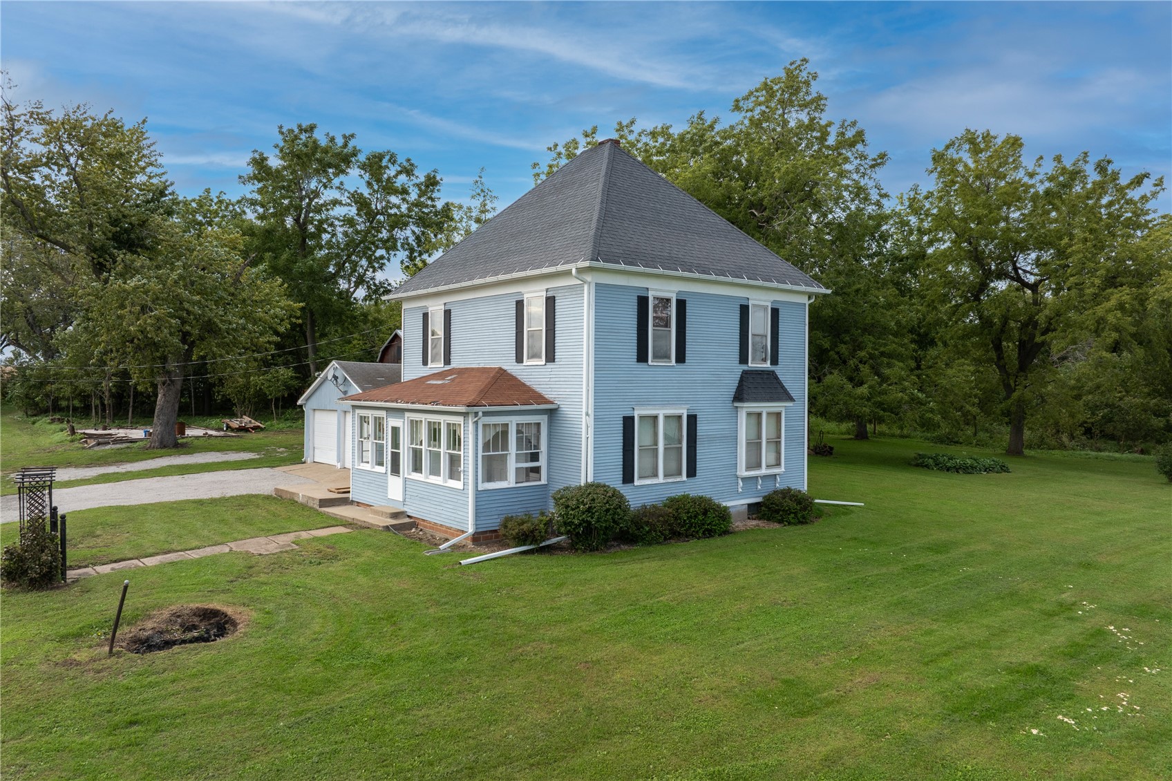 6547 24th Avenue Vinton IA 52349