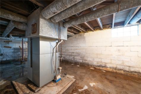 6547 24th Avenue Vinton IA 52349
