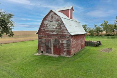 6547 24th Avenue Vinton IA 52349