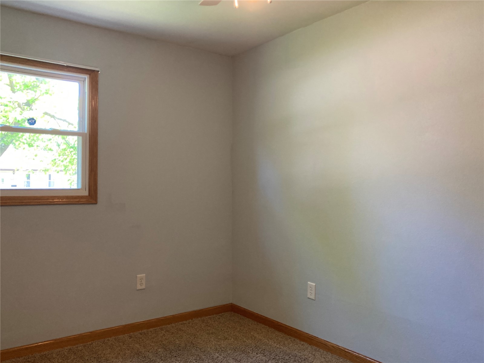 2504 Linwood SW Cedar Rapids IA 52404