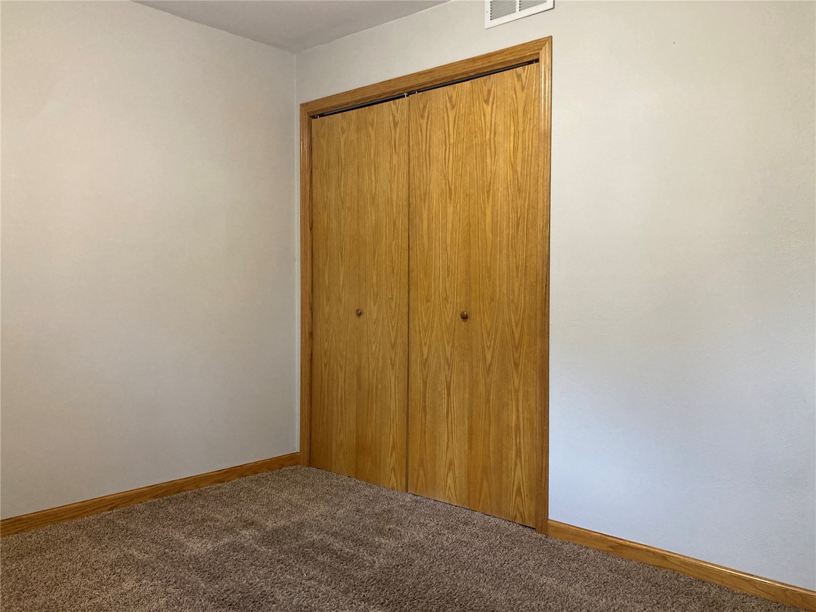 2504 Linwood SW Cedar Rapids IA 52404