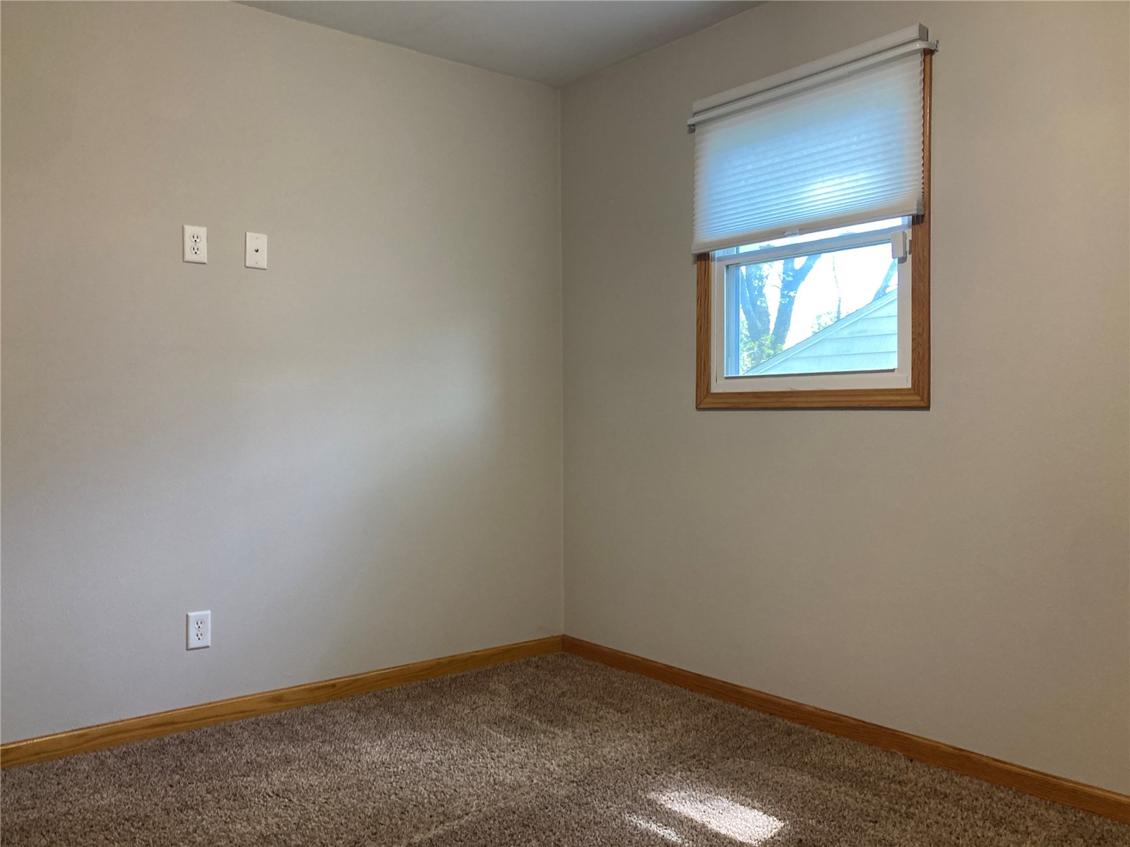 2504 Linwood SW Cedar Rapids IA 52404