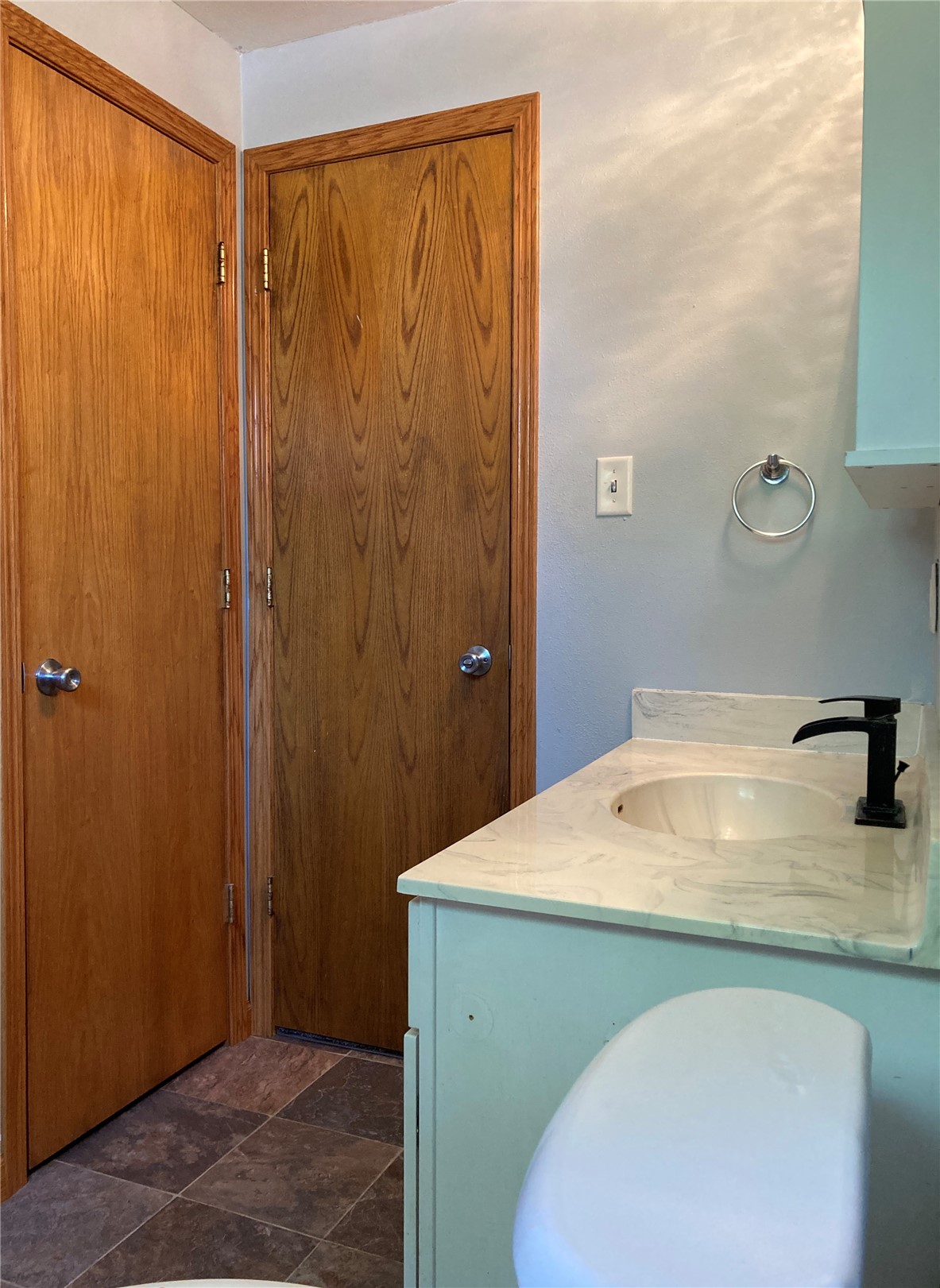 2504 Linwood SW Cedar Rapids IA 52404