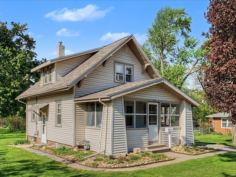 Cedar Rapids IA, 1230 30TH Street NE