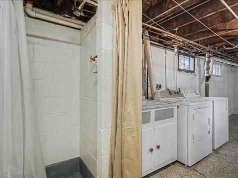 1230 30th Street NE Cedar Rapids IA 52403