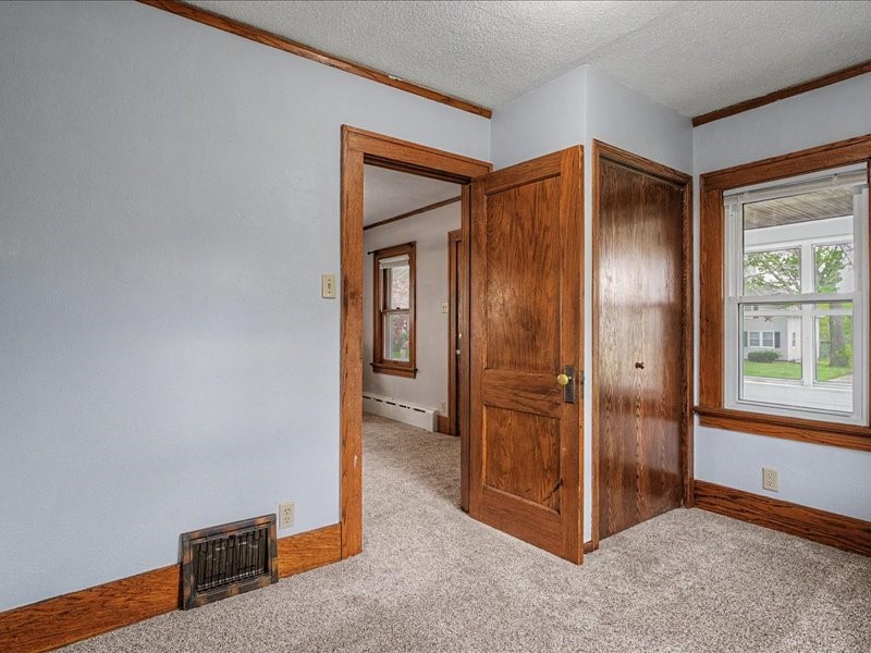 1230 30th Street NE Cedar Rapids IA 52403