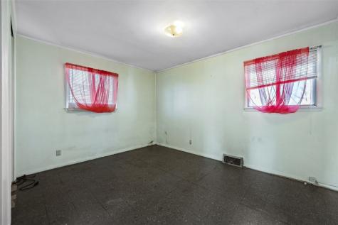 4331 Cavalier Street NE Cedar Rapids IA 52402