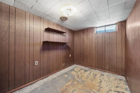 4331 Cavalier Street NE Cedar Rapids IA 52402
