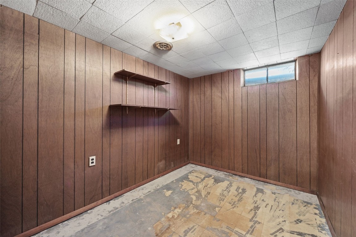 4331 Cavalier Street NE Cedar Rapids IA 52402