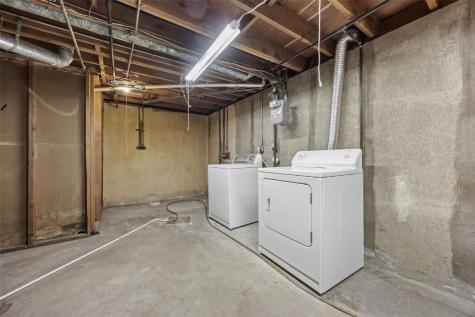 4331 Cavalier Street NE Cedar Rapids IA 52402