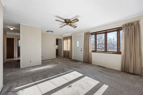 4331 Cavalier Street NE Cedar Rapids IA 52402