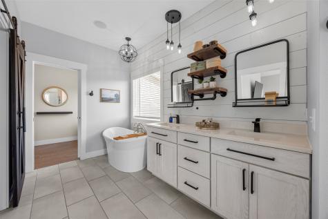 1908 Pippin Hill Court NW Cedar Rapids IA 52405