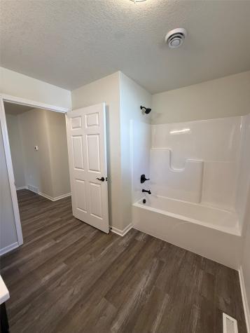 717 Avenue Vinton IA 52349