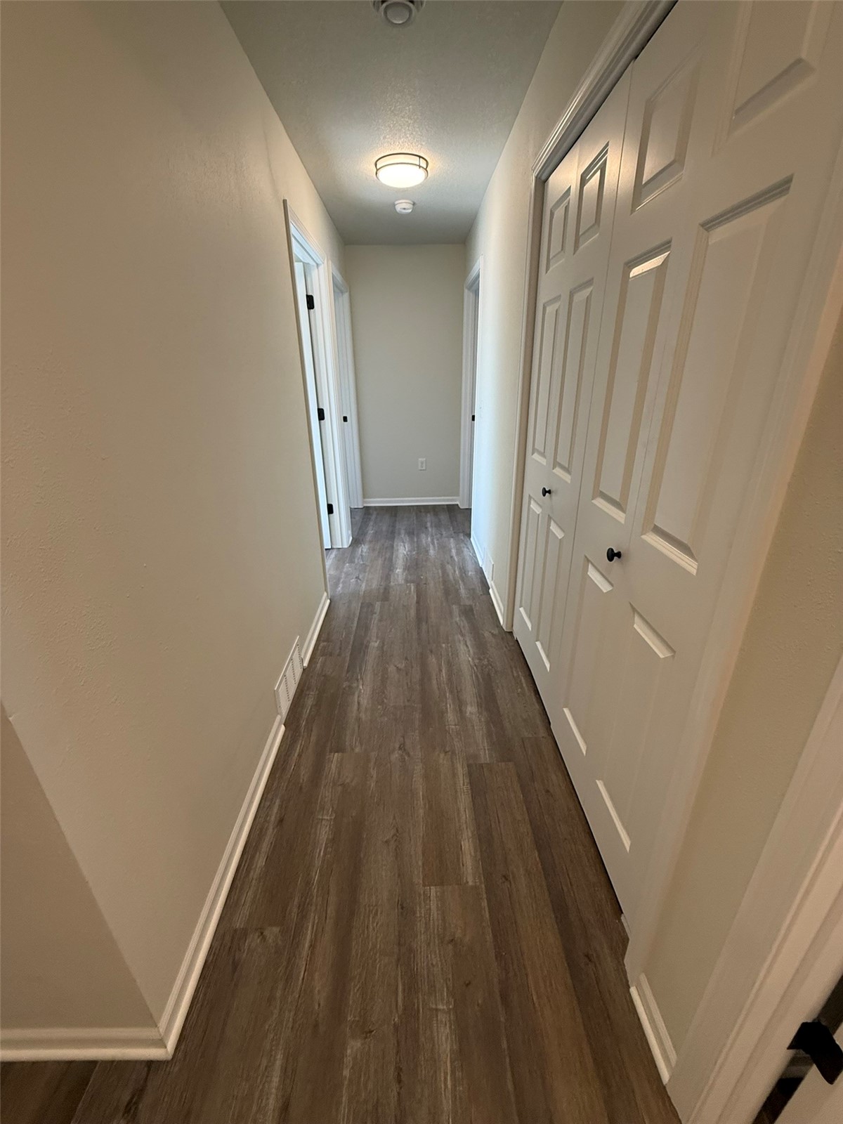 717 Avenue Vinton IA 52349