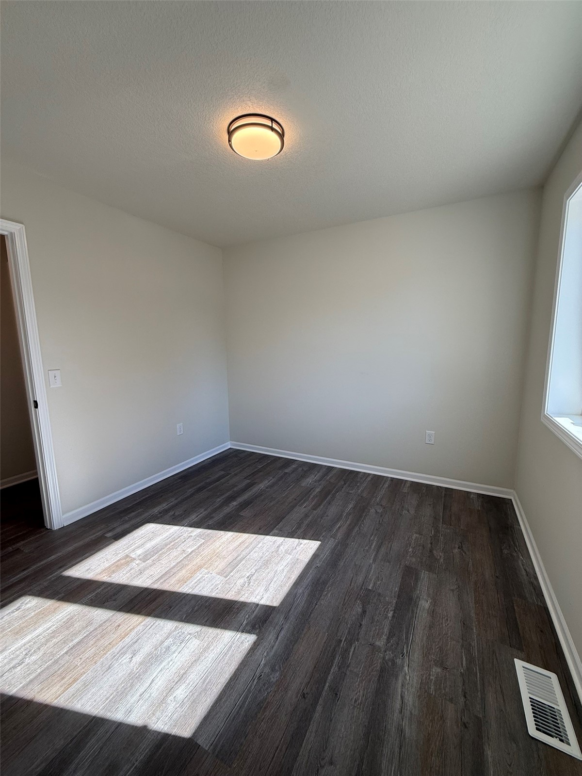 717 Avenue Vinton IA 52349