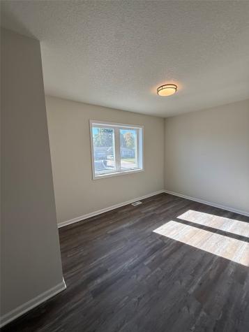 717 Avenue Vinton IA 52349