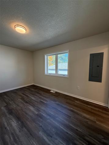 717 Avenue Vinton IA 52349