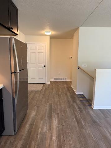 717 Avenue Vinton IA 52349