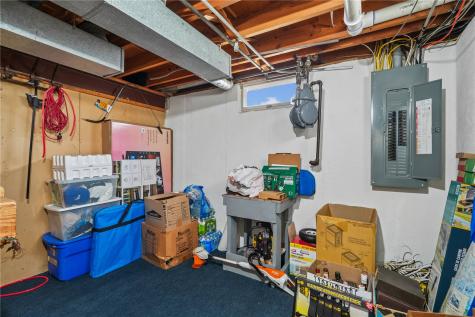 1605 48th Street NE Cedar Rapids IA 52402