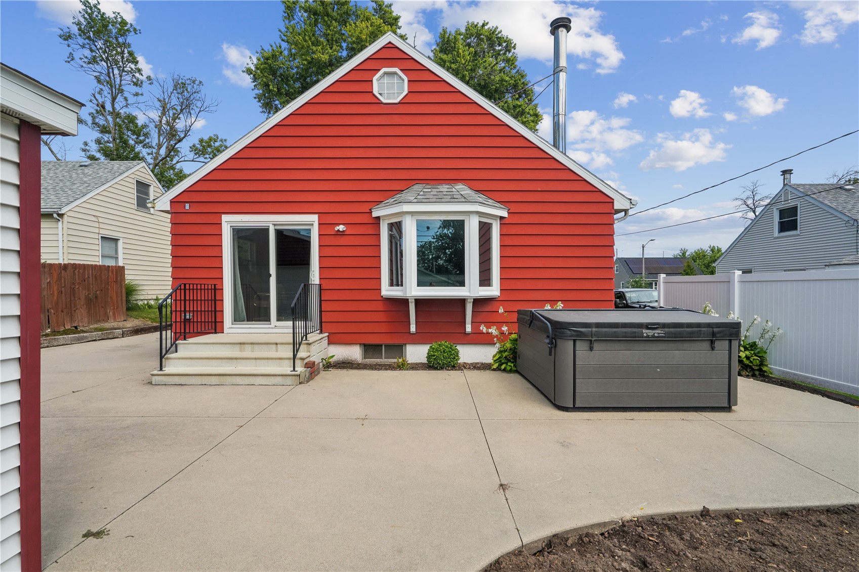 1605 48th Street NE Cedar Rapids IA 52402