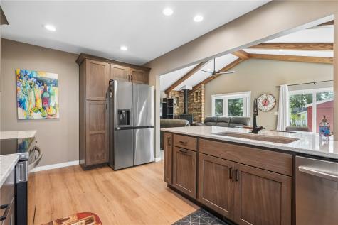 1605 48th Street NE Cedar Rapids IA 52402
