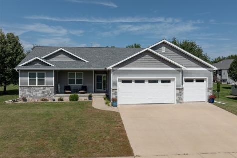 716 Tiburan Lane NE Cedar Rapids IA 52402