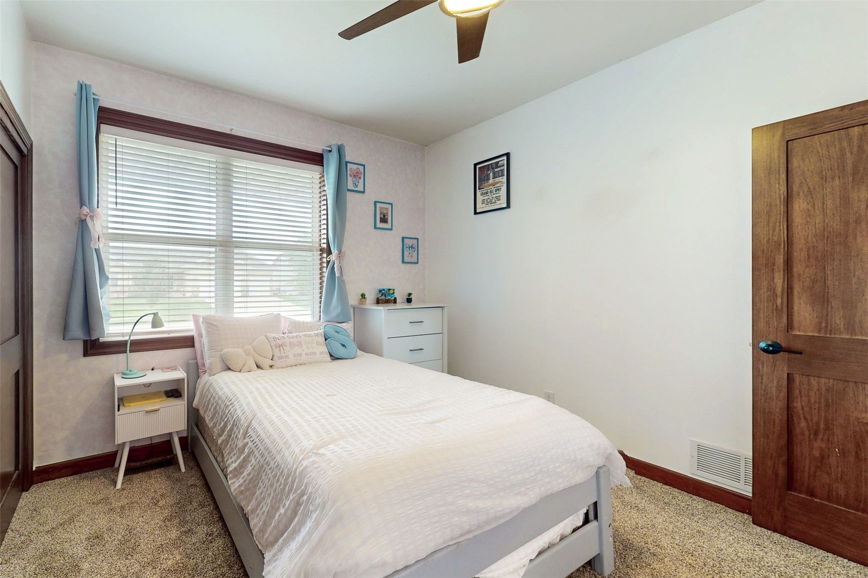 716 Tiburan Lane NE Cedar Rapids IA 52402