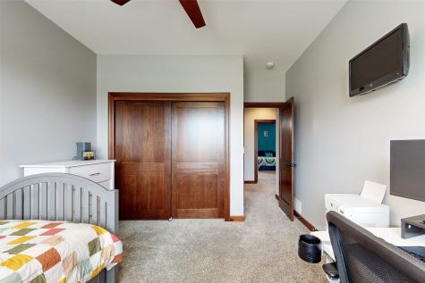 716 Tiburan Lane NE Cedar Rapids IA 52402